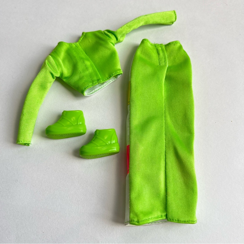 Barbie Picture Pockets Kira outfit only (doll not included) - Picture 3 of 6